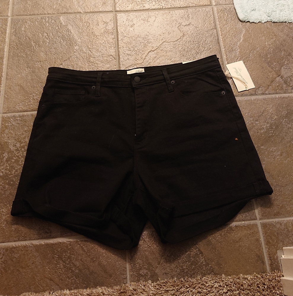 High Rise Black Midi Shorts